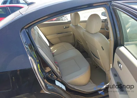 2010 Nissan Sentra 2.0Sl z USA, uszkodzony, nr VIN 3N1AB6AP4AL714945